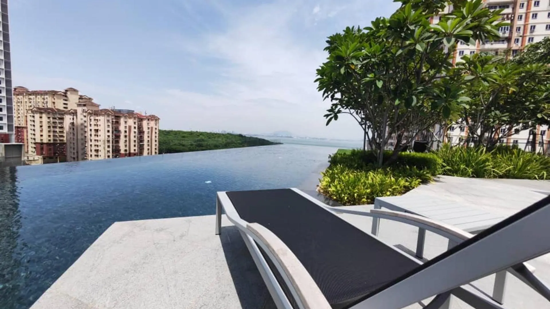 Apartment 3410 Home4Stay Townarea Newcozyhome Infinitypool Jelutong Malaysia